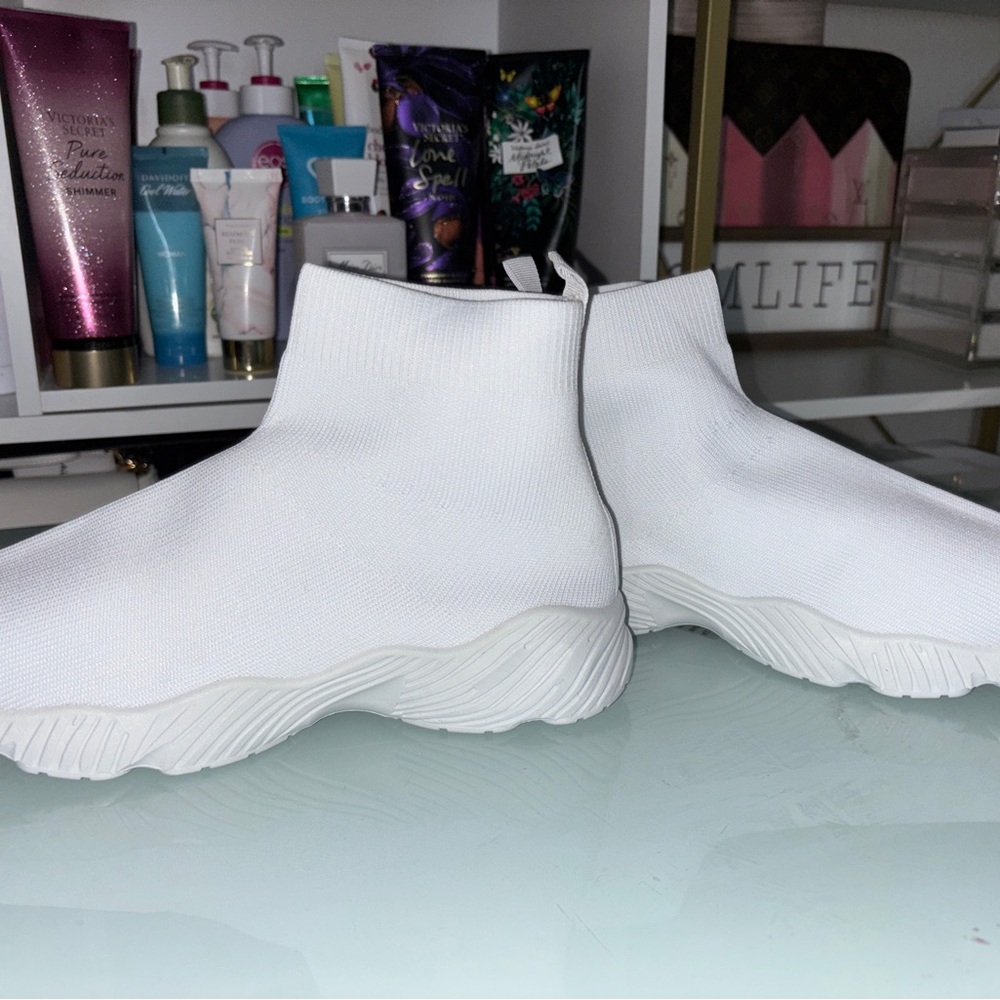 Wild Diva White Women's Sock Sneakers